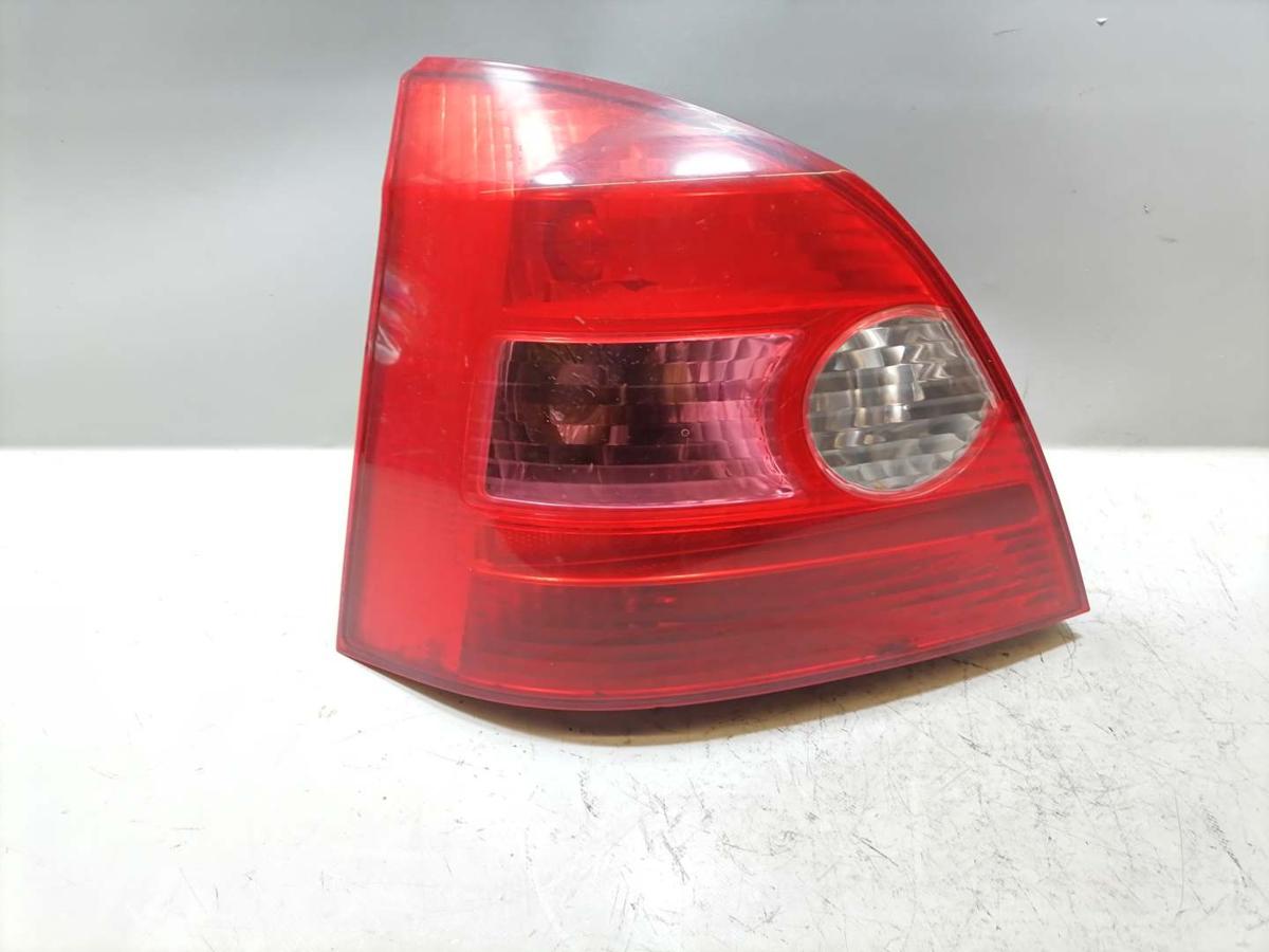 Honda Civic EU7 original Rücklicht Rückleuchte Schlussleuchte links 5-Türer Bj.2002